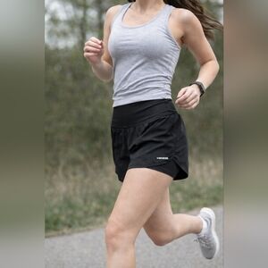 HINDS Black High Rise Running Shorts L Athletic Activewear Lined Yoga Sporty